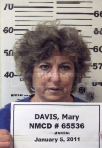 Mary R Davis