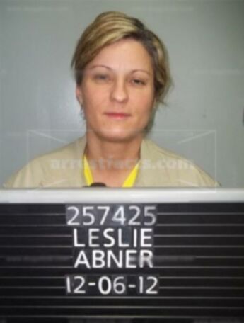 Leslie M Abner